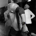 Apple Watch Ultra 2 GPS + Cellular • Caixa natural de titânio de 49 mm • Pulseira loop Alpina canela – M - Distribuidor Autorizado - Imagem 7