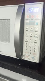 Micro-ondas Electrolux 20L Branco com Função Tira Odor e Descongelar MTO30 - Imagem 2